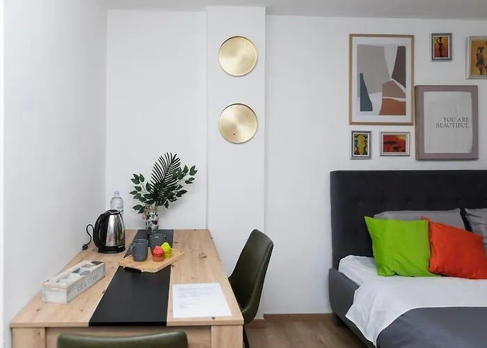 11 Steps Apartamento Tirana